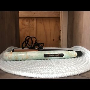 Remington hair straightener